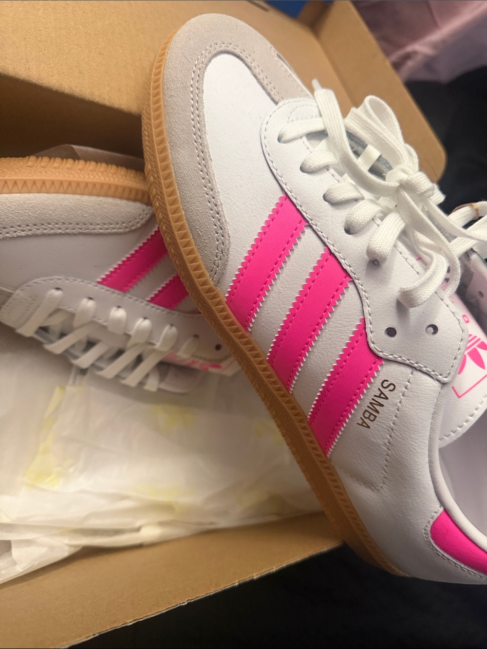 adidas Samba Women’s White & Hot Pink Leather Sneakers - Picture 2 of 6